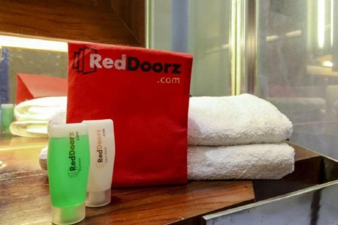 Reddoorz @ Baloi Batam Hotel Ngoại thất bức ảnh